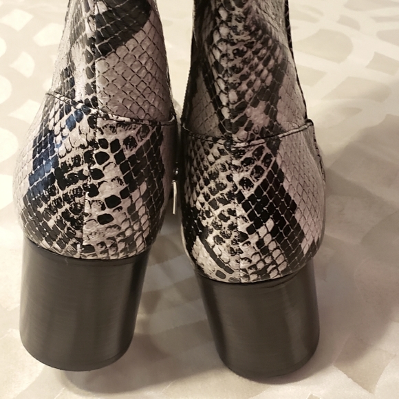 NEW LISTING!!!!! - Picture 3 of 5